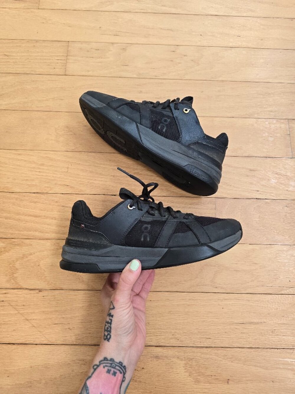 On Running | CloudNova Form 'Black Eclipse' monochrome sporty sneakers | WMS 7.5